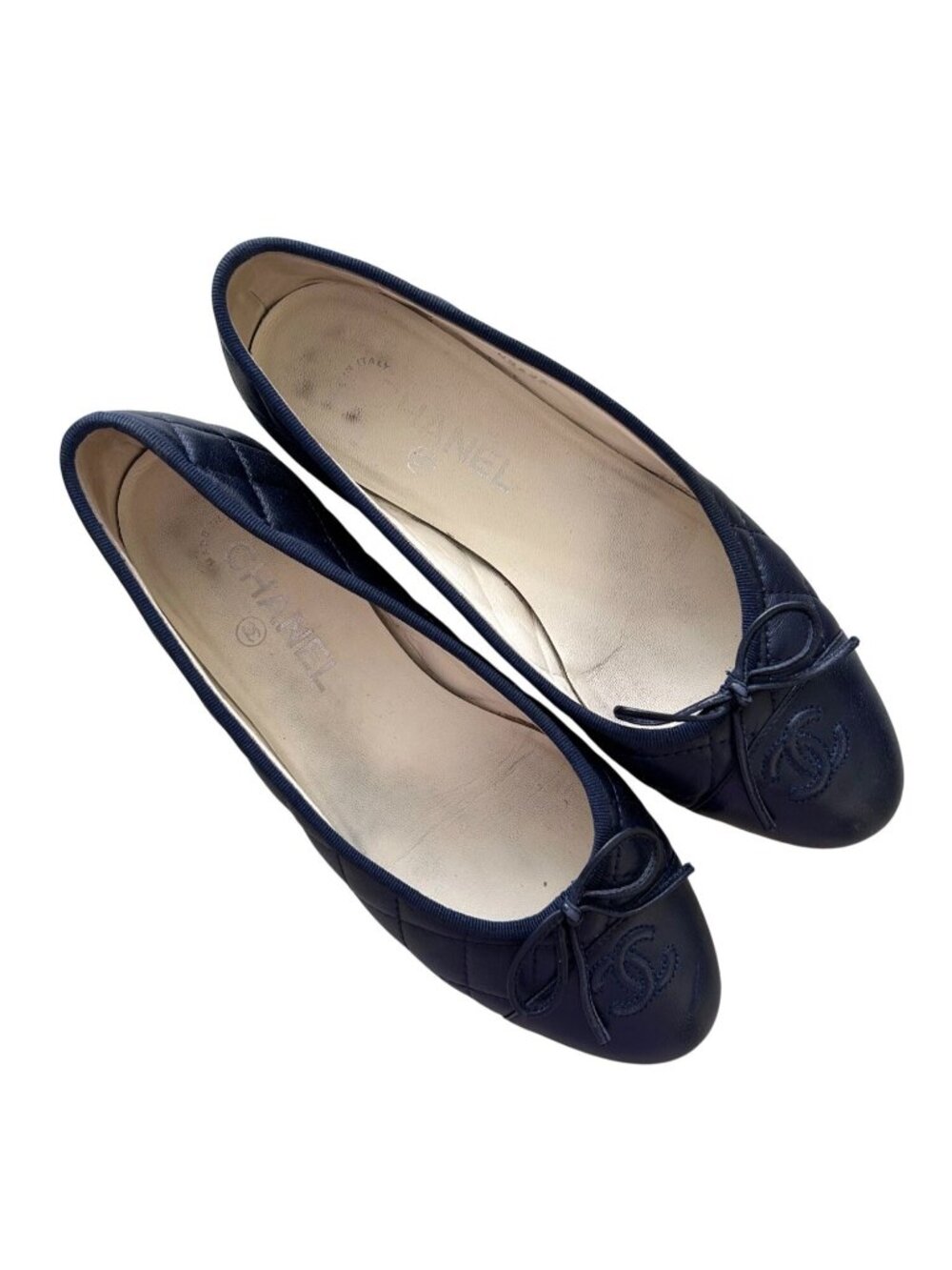 Vintage Chanel Women's Sz 37.5 Navy Quilted Leather Ballet Flats With CC Logo